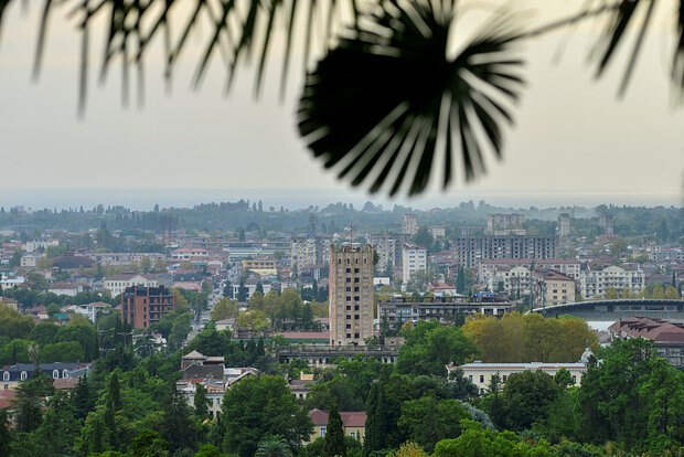 Абхазская оппозиция перекрыла ключевые мосты в Сухуме