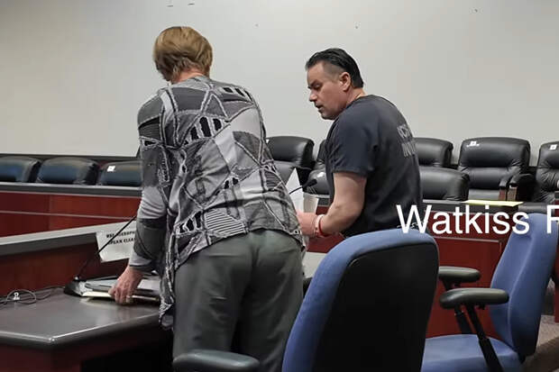 Стало известно о желании лидера секты взять в жены Елизавету II