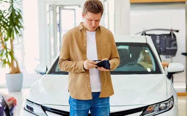 Пять автомобилей российской сборки подорожали: называем цены