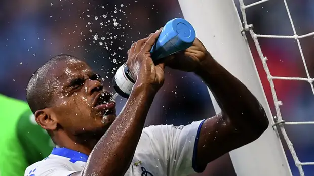 Футболист «Сочи» Жоаозиньо потерял сознание во время матча с ЦСКА