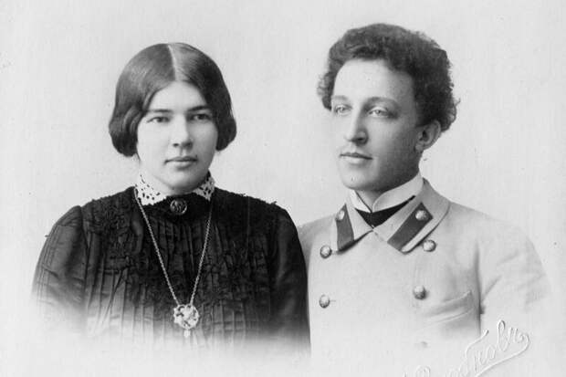 «Ей отведена участь прекрасной женщины»: как 18 лет жила жена Блока, которую он любил только платонически