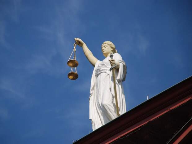 Нефтяник и бывший полицейский задержаны в Самаре за коррупционное преступление