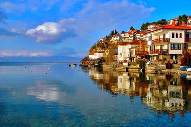 Lake-ohrid-in-macedonia