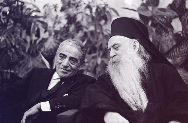 Аристотель Онассис (слева). Фото: © Википедия