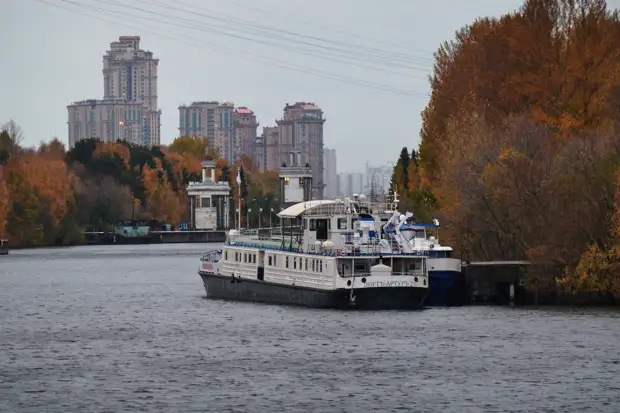 Власти СССР не сошли с ума. Что сегодня напоминает о Московском море?