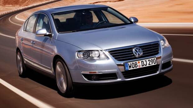 На фото: Volkswagen Passat 2.0 FSI Sedan (B6) '2005–10
