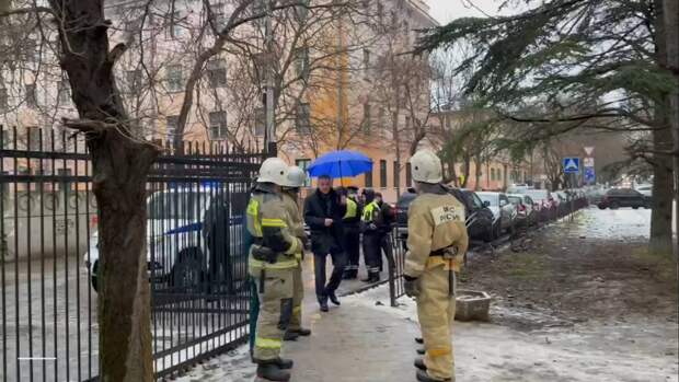 Из симферопольской школы №24 эвакуировали порядка 800 человек