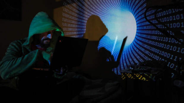 Мошенники обманывают россиян, рассылая сообщения о "кешбэке"