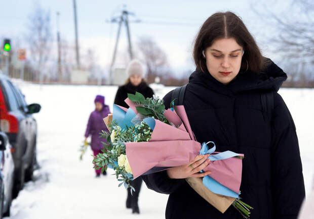 Красивые поздравления для женщин с 8 Марта: короткие и длинные, для родных и любимых, в стихах и прозе