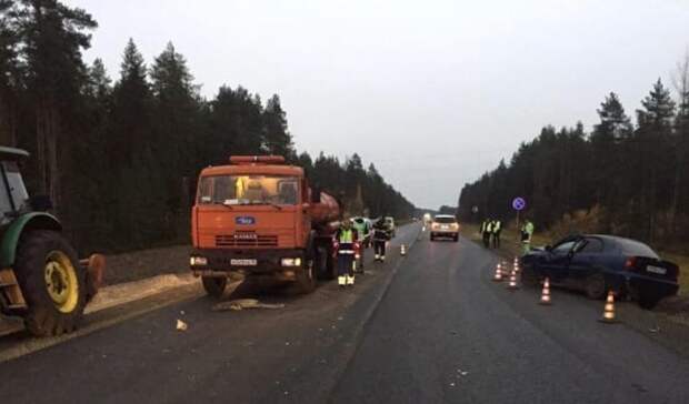 Пьяный водитель влетел в КамАЗ на трассе в Карелии, есть жертвы