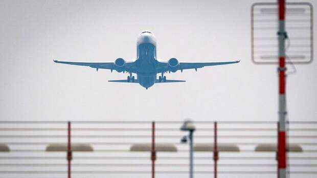 Туман и снегопад в Челябинске задержали вылет нескольких рейсов в Петербург