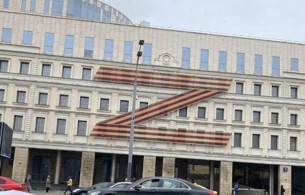 Машков пояснил появление буквы Z на Театре Табакова