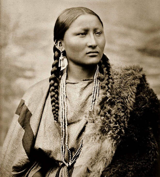 15 незабываемых фото индейских девушек 19 века, демонстрирующие их уникальную красоту