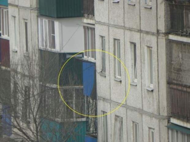 В Чите военный вертолет случайно выстрелил в жилой дом