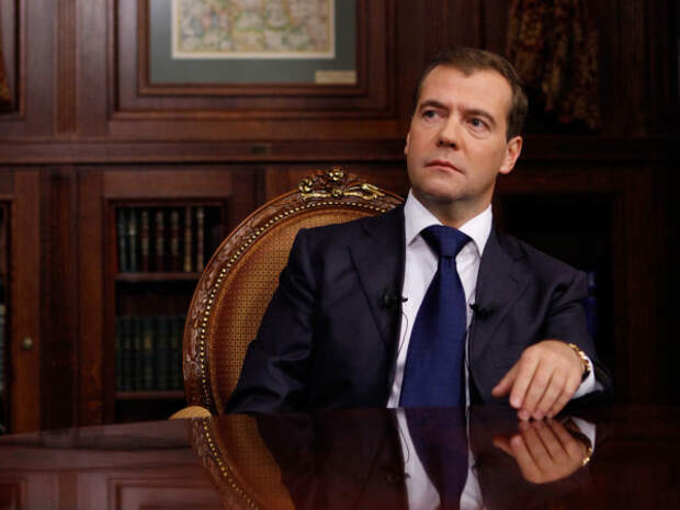 Дмитрий Медведев предрек России кризис похуже, чем в 2008-2009 годах