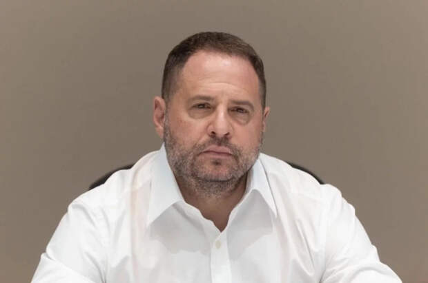 Олейник: Ермак может быть причастен к поставкам женщин на остров Эпштейна