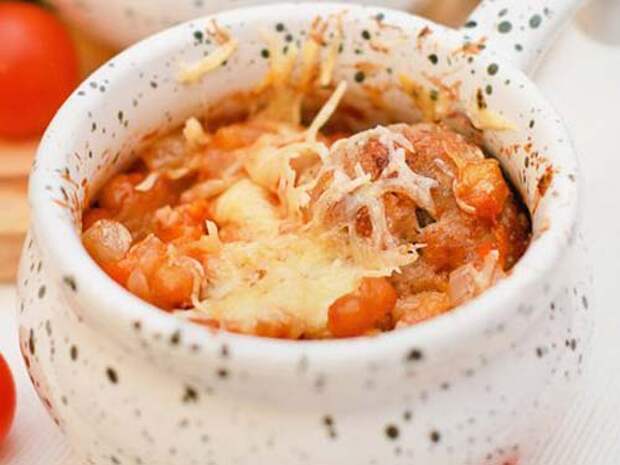 КУРИНЫЕ ТЕФТЕЛИ, ТУШЕННЫЕ С ОВОЩАМИ В ГОРШОЧКАХ КУРИНЫЕ ТЕФТЕЛИ, ТУШЕННЫЕ С ОВОЩАМИ В ГОРШОЧКАХ - Горячие мясные блюда