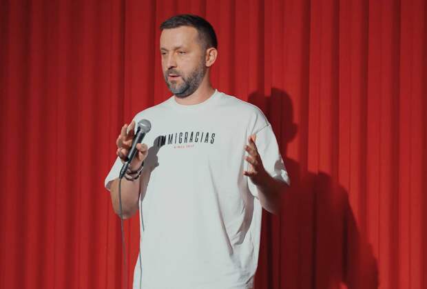 Живущий в Европе российский комик назвал главную поддержку в эмиграции