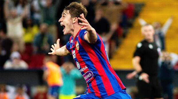 Защитник ЦСКА Рядно и еще два футболиста пройдут просмотр в «Балтике»