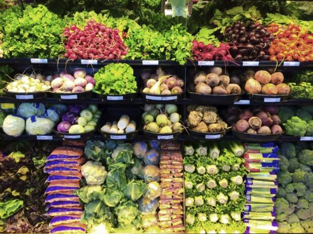Овощи в супермаркете 
