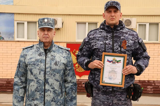 В Туле полицейским вручили награды за службу на Северном Кавказе