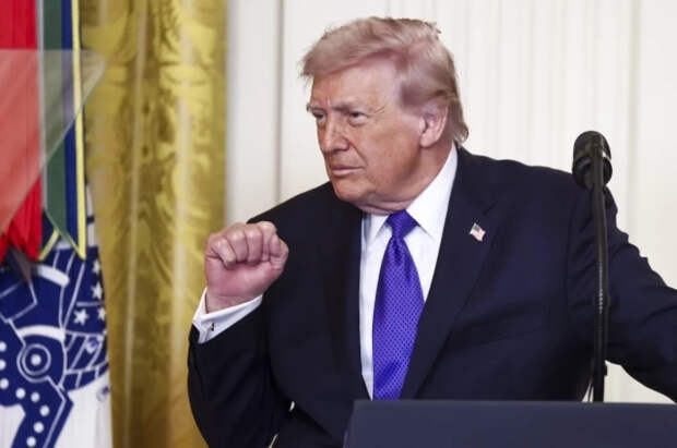 Трамп опубликовал картинку с оснащённым лазерным оружием кораблем США