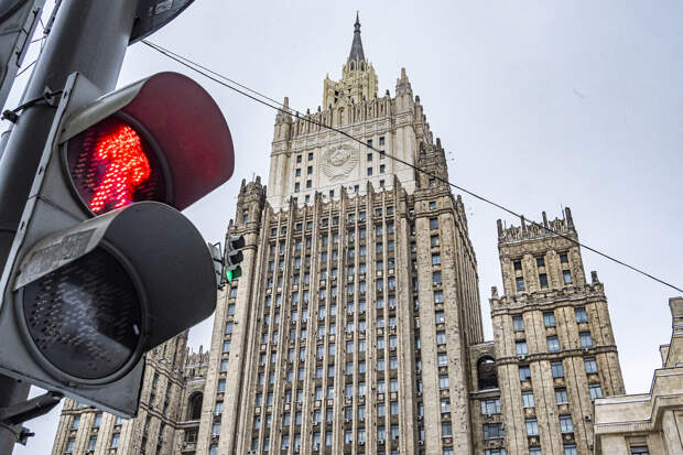 Посла Армении вызвали в МИД РФ из-за предоставления "трибуны" Зеленскому