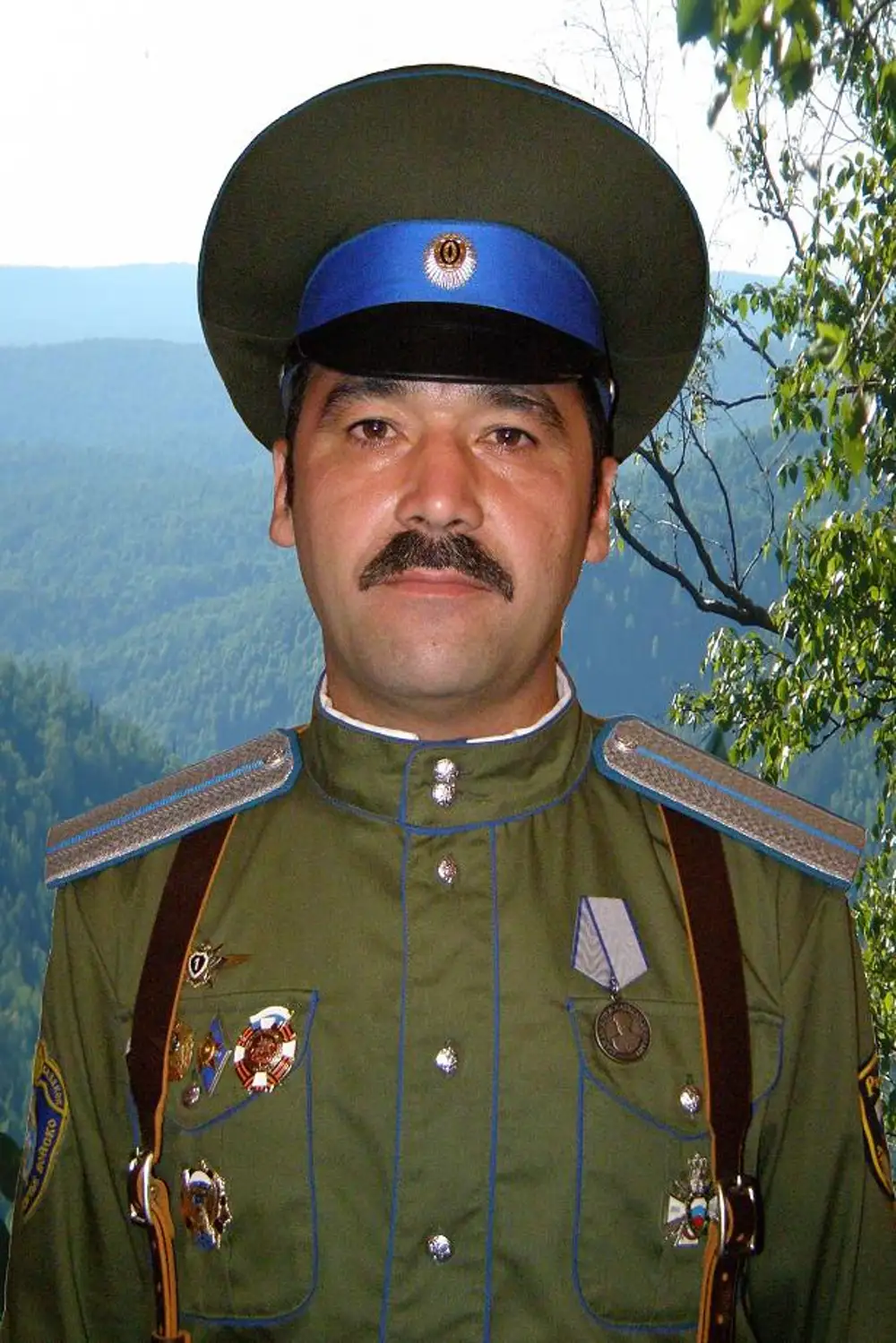 Есаул ютуб. Сайфуллин Алмаз. Сергей Есаул. Алиев Есаул. Есаул фото.