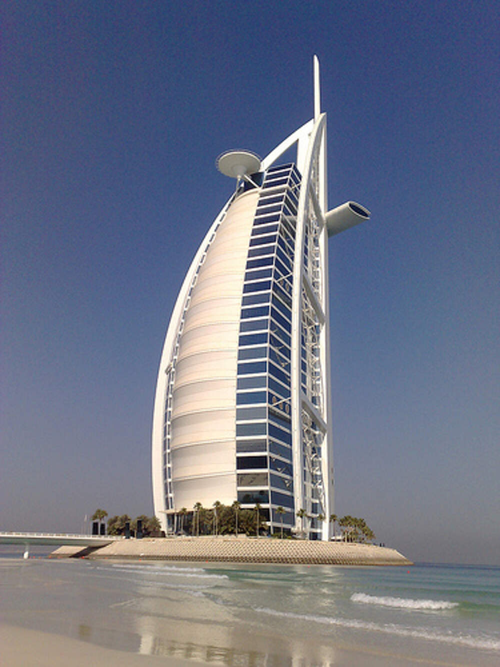 28 Этажный небоскрёб Burj al arab