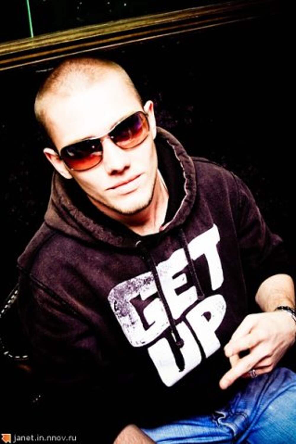 Ramil обложки треков. танцевальный рай 10. танцевальный рай 20. пол уокер 13 район кирпичные особняки. рай 13.