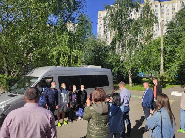 Призывники из Митина отправились служить в спортивную роту