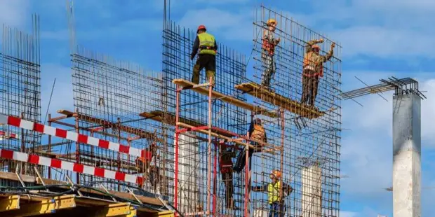 Бочкарев: Около 20 крупных компаний стройотрасли Москвы включили в число системообразующих. Фото: М. Мишин mos.ru