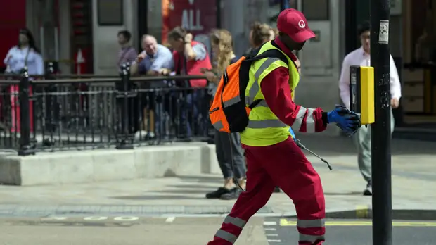 Число случаев коронавируса в Британии превысило 8,4 млн