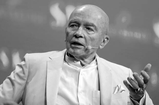 Американский инвестор Марк Мобиус умер на 90-м году жизни