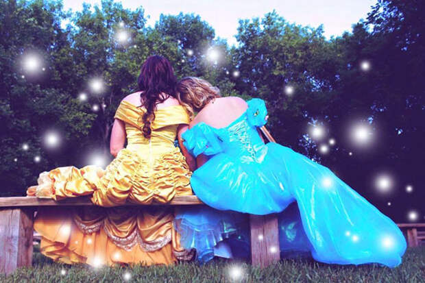 fairytale-engagement-princess-gay-photoshoot-yalonda-kayla-solseng -11