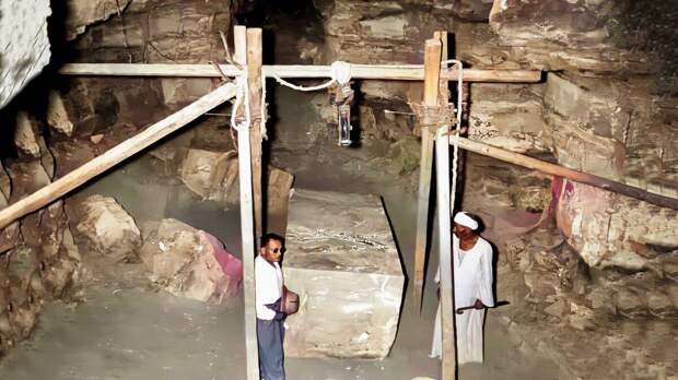 Самый необычный саркофаг Египта найден под потерянной пирамидой