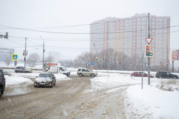 Тульских водителей предупредили об ухудшении дорожной обстановки на федеральных трассах из-за снегопада