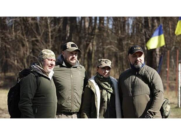Тайная армия Порошенко. Кого и зачем экс-президент Украины взял себе в "Братья по оружию"?