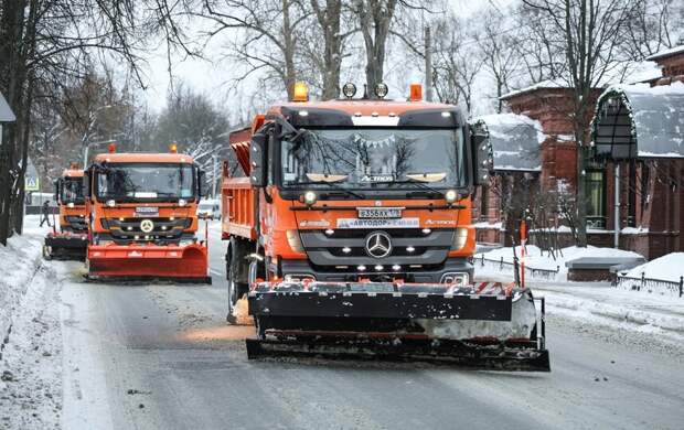 Метр снега выпал в Петербурге с начала зимы