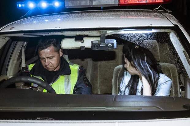 С завтрашнего дня за вождение без куртки – лишение прав: ГИБДД вводит правило для водителей