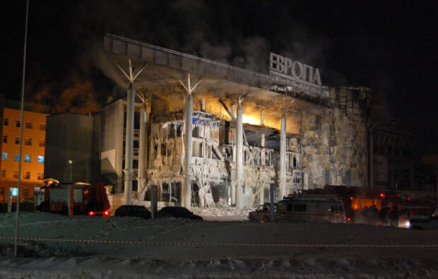 2011 год. Уфа, ТЦ «Европа»