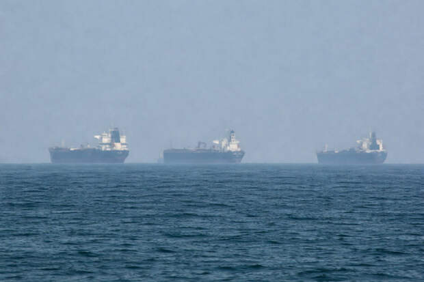 Морские страховщики ищут решения на фоне угроз судоходству в заливе