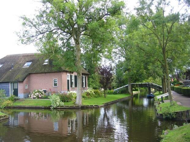 Giethoorn20 Гитхорн: деревня, где нет дорог