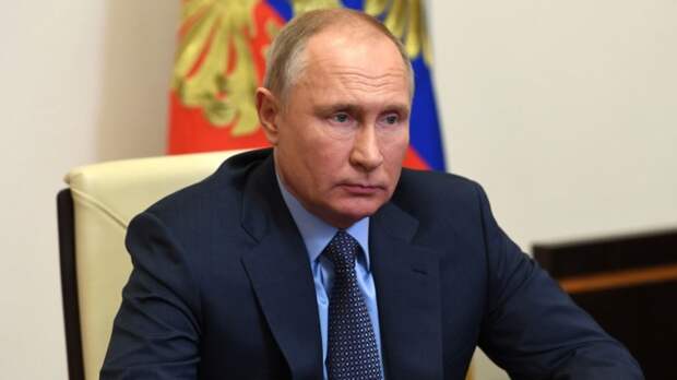 Владимир Путин продлил срок службы полпреду в СКФО до 2022 года