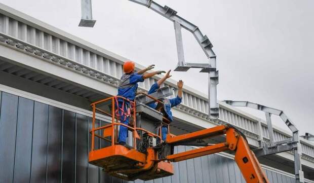 Собянин: Начался важный этап строительства путепровода через МЦД-2 на юге Москвы