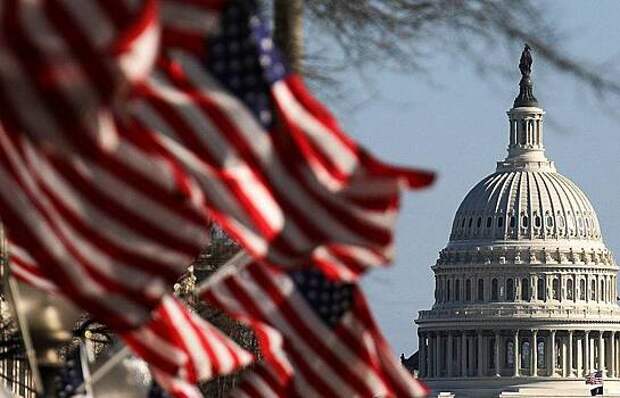 Дефицит бюджета США увеличился на сотни миллиардов долларов