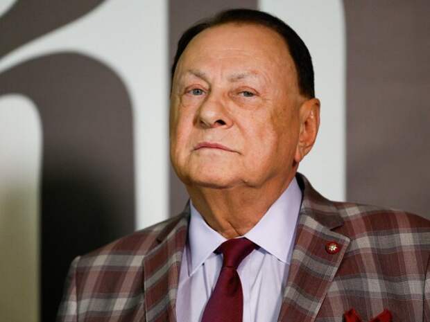 Директор «Ленкома» опроверг слухи об удалении у него опухоли