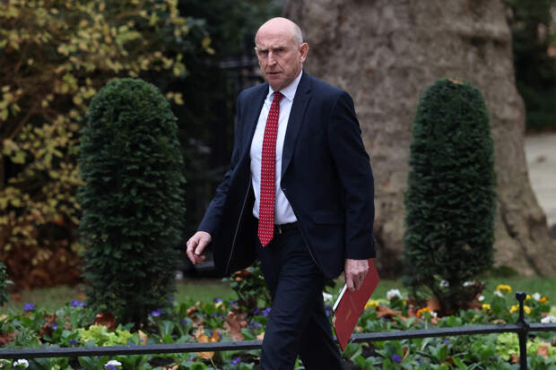 Главу МО Британии раскритиковали из-за слов о «похищении» Путина