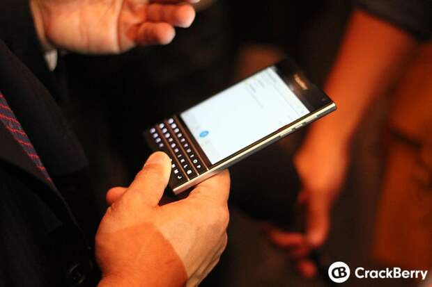 Фото дня: BlackBerry познакомила со своими новыми смартфонами Passport и Classic