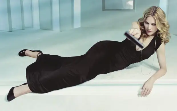 Мадонна (Madonna) в фотосессии Стивена Кляйна (Steven Klein) для шведского ритейлера одежды H&M